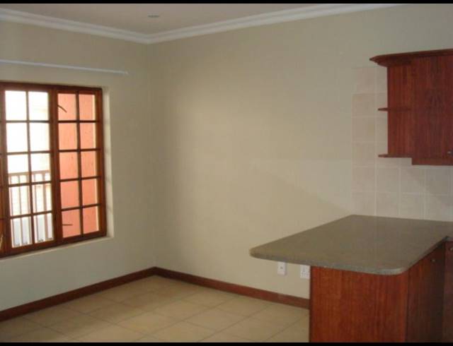 2 BEDROOM PROPERTY TO RENT IN DIE BULT